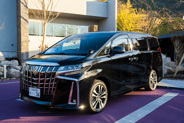 月洸樹 由布院の専属バトラー送迎車